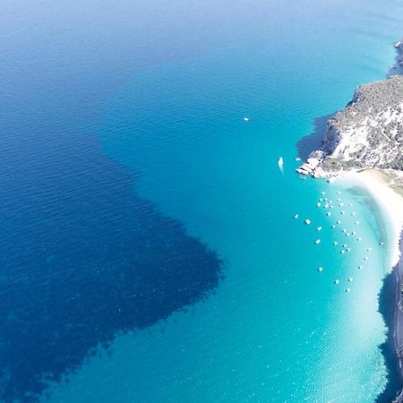 Casa Vacanza Gelsomino Cala Gonone Exteriör bild