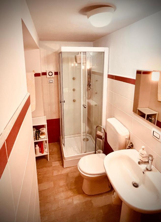 Casa Vacanza Gelsomino Cala Gonone Exteriör bild
