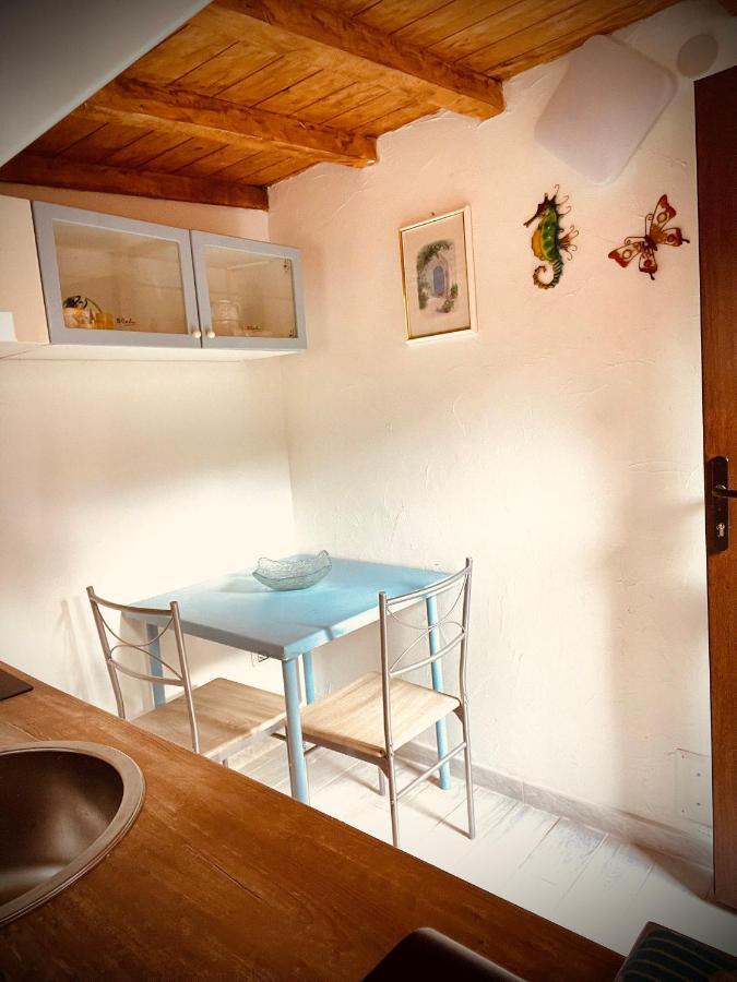 Casa Vacanza Gelsomino Cala Gonone Exteriör bild